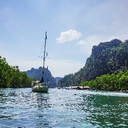 Sunset Dinner Yacht Cruise in Langkawi