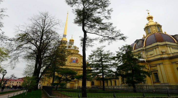 Saint Petersburg Fun and Sun 4