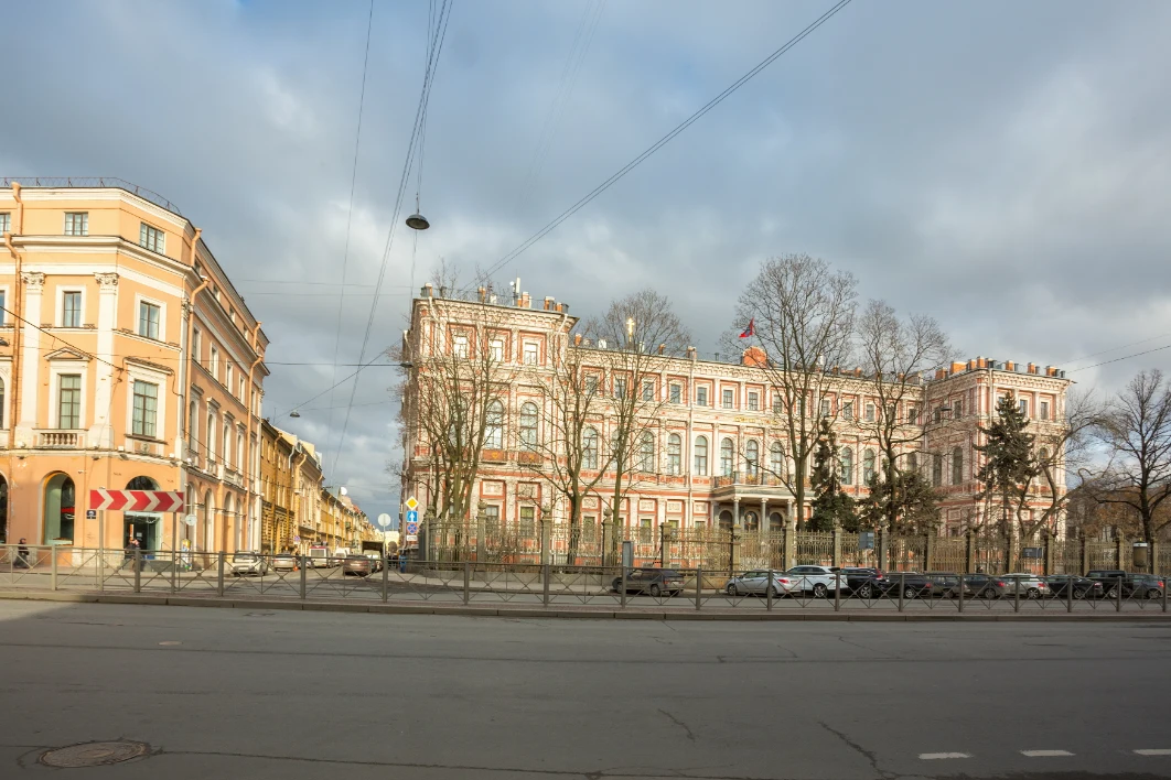 Saint Petersburg Fun and Sun 1