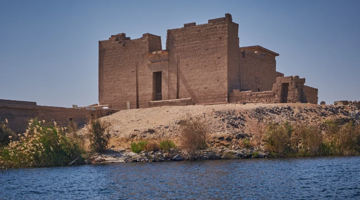 Aswan F&S 4