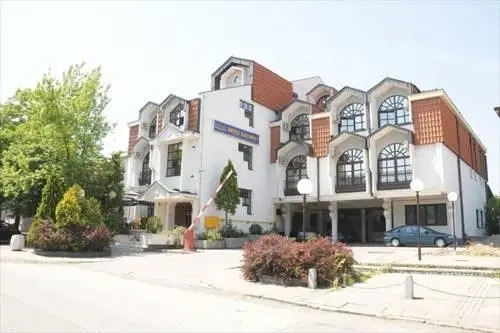 Novi Palas Hotel