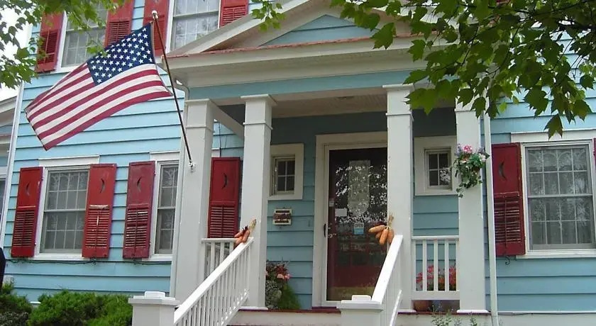 Somewhere Inn Time Bed & Breakfast
