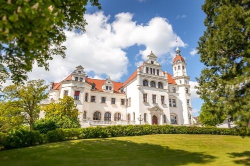Schloss Gross Luesewitz