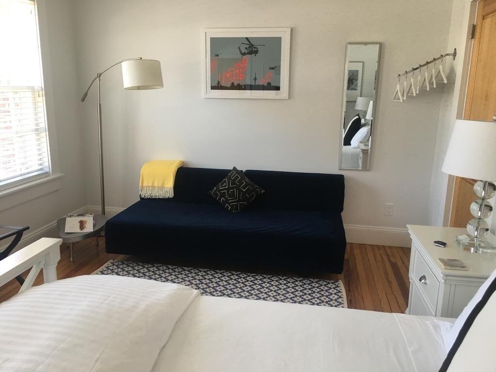 Seven Shelter Island Guest House