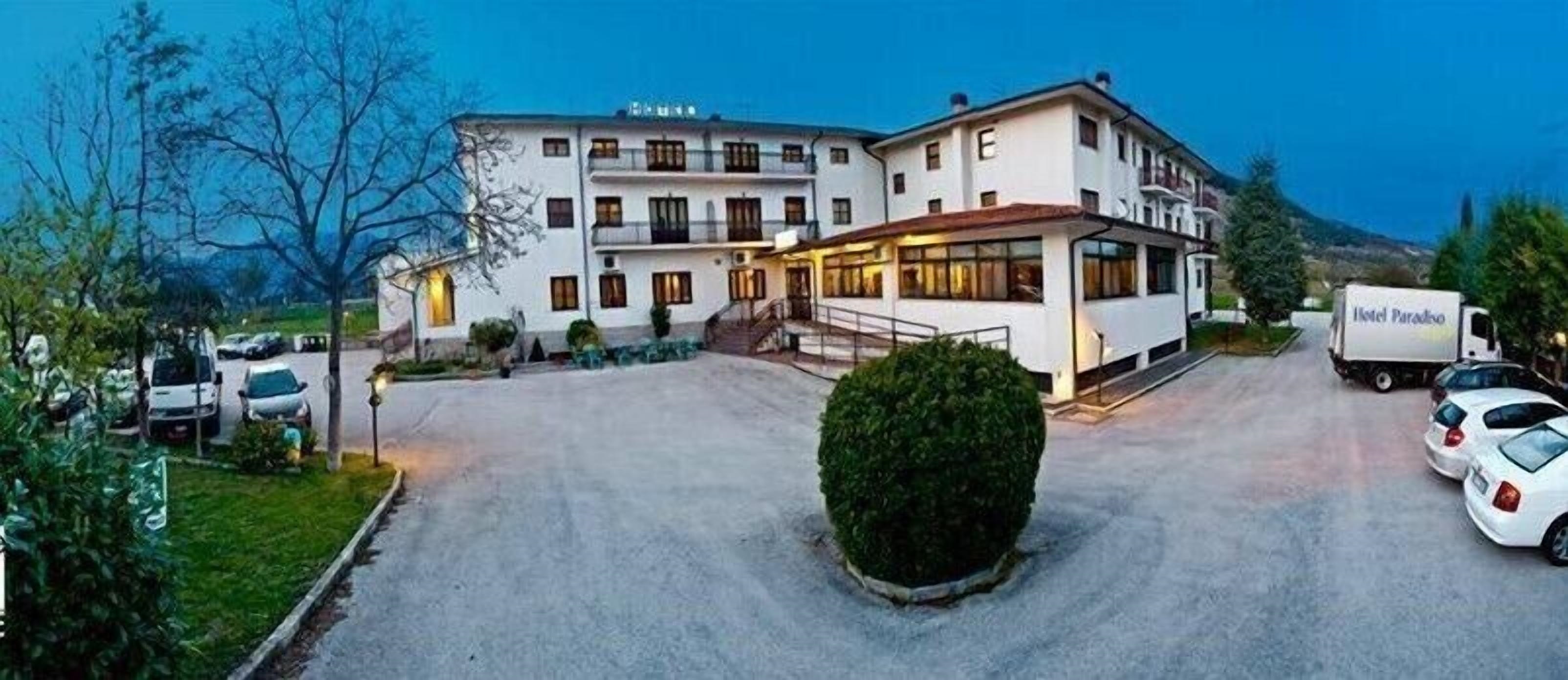 Hotel Paradiso