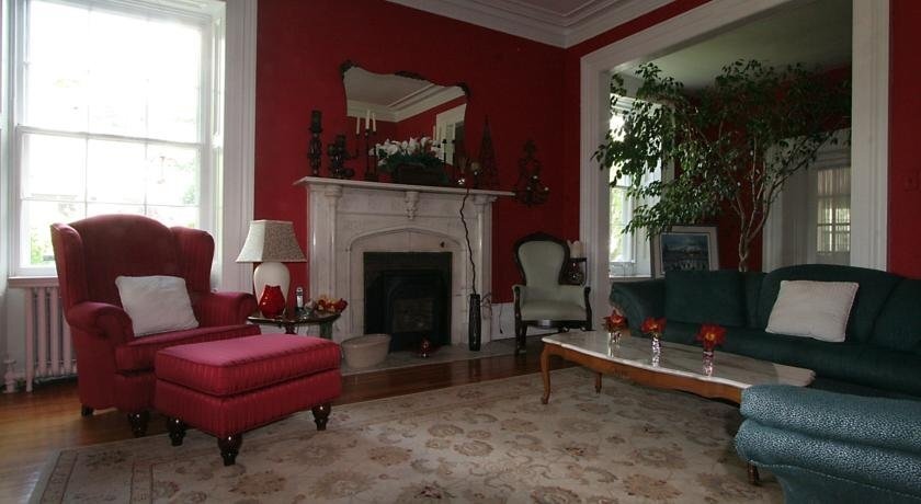 Stonehurst Bed and Breakfast