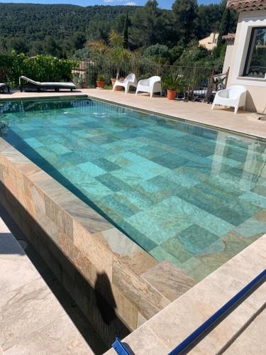 Loft Dans Cadre De Verdure