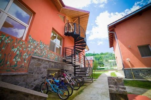 Pensiunea G Club Floarea