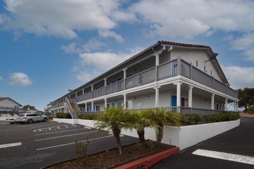 Days Inn By Wyndham Arroyo Grande/Pismo Beach