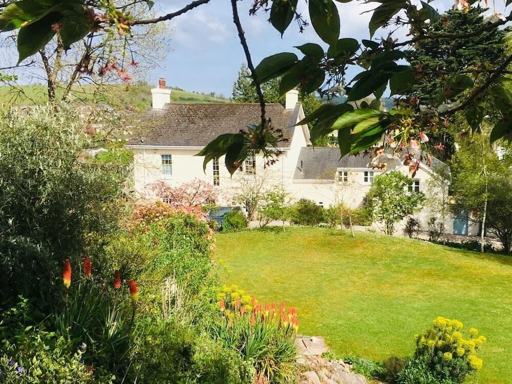 Rock House Bed & Breakfast