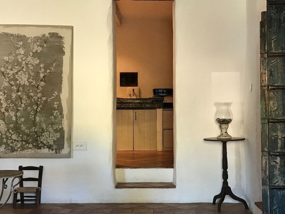 House La France -ramparts & Riverside Apartment