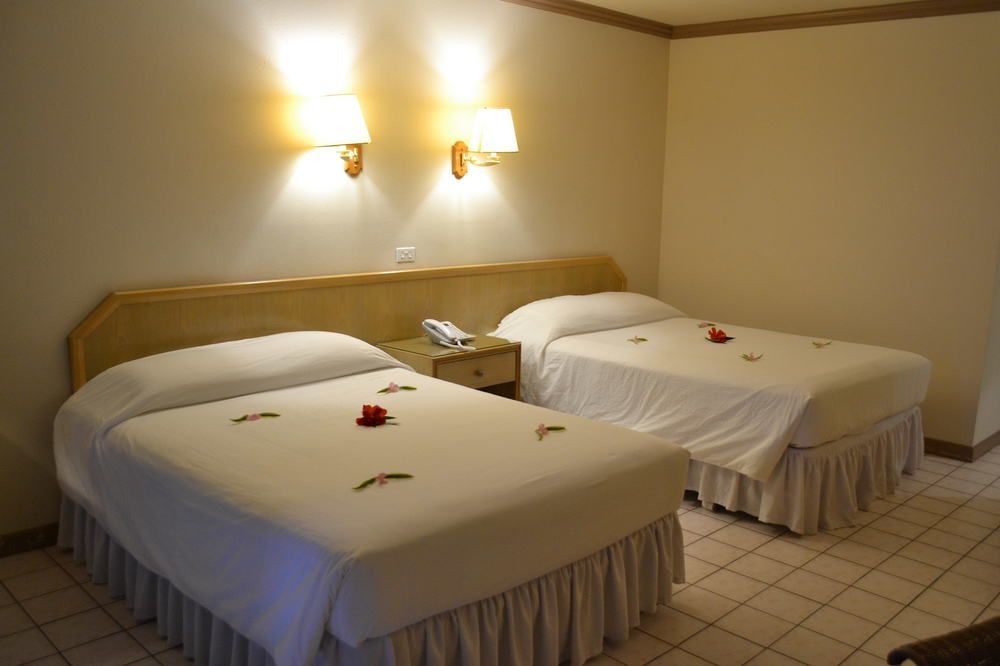 West Plaza Hotel Coral Reef