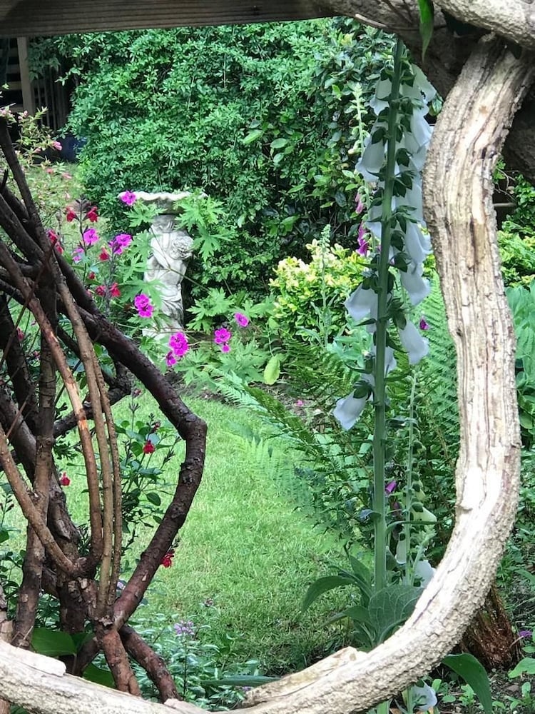 Wren Lodge Bed And Breakfast