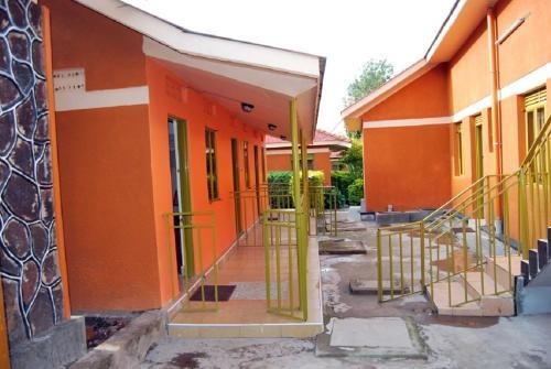 Tourland Cottages Kisoro