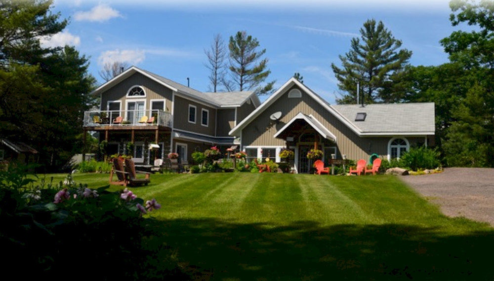 The Muskoka Rose Guest House & Retreat