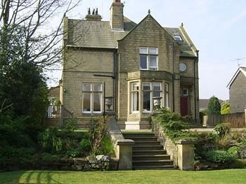 The Manor Cullingworth - Guest house