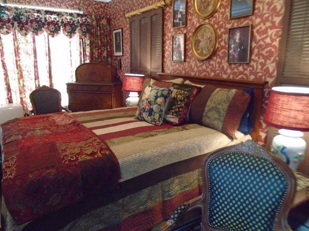 The Breakers Bed & Breakfast