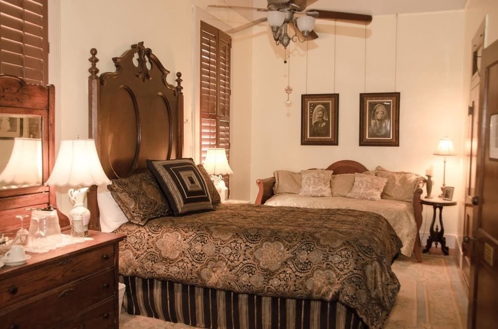 Historic Nutt House Hotel