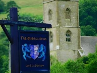 The Queens Arms