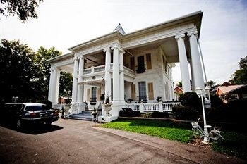 Stratford Whitehouse