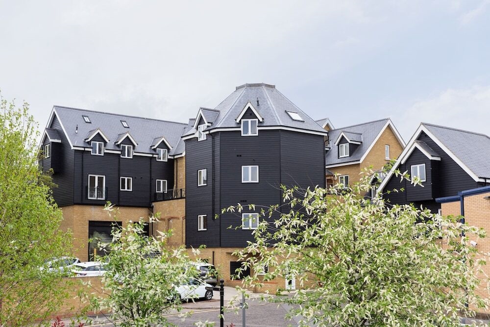 Velvet 2-Bedroom Penthouse Brewery Road