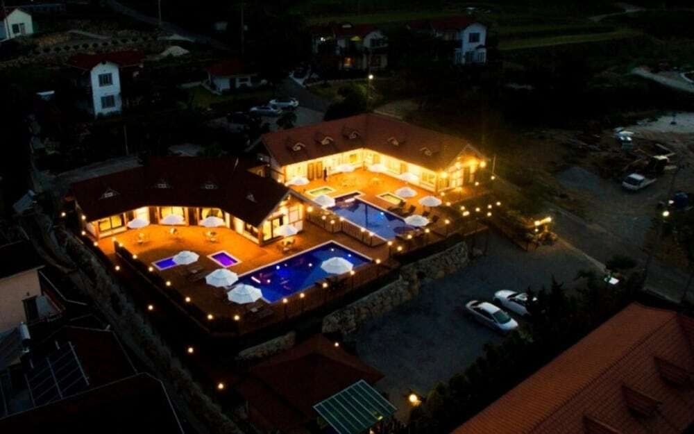 Sancheong Pongdang Pool Villa