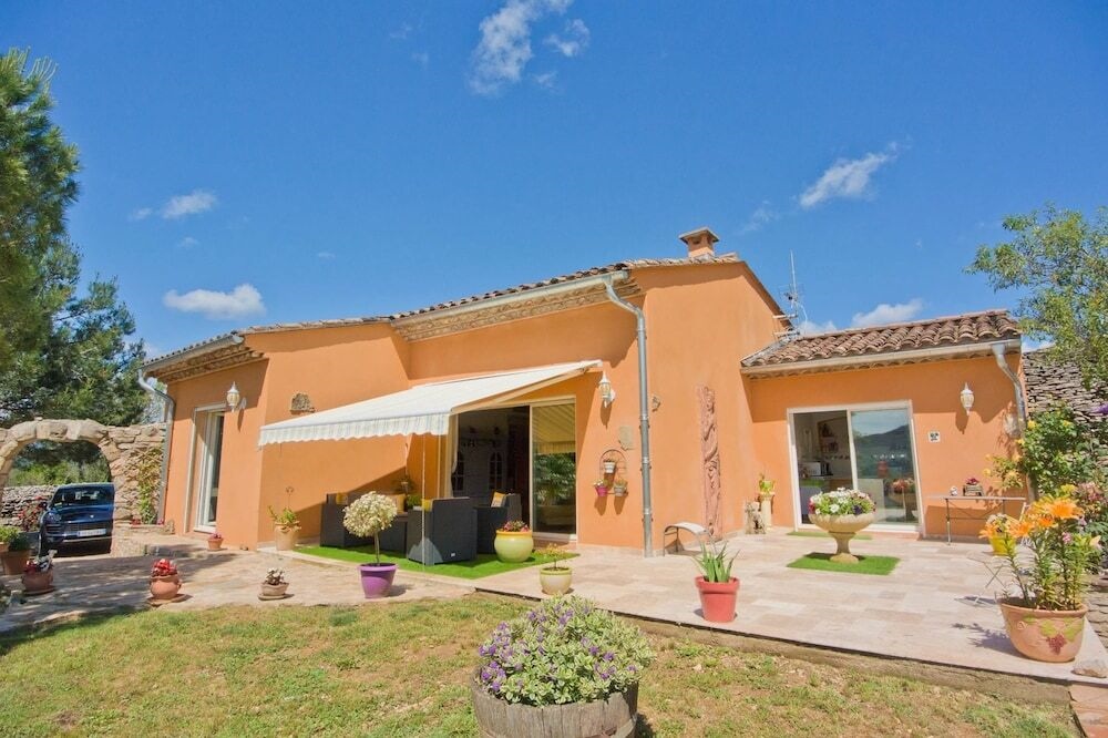 Villa With 3 Bedrooms in Bédarieux, With Wonderful Mountain View, Priv