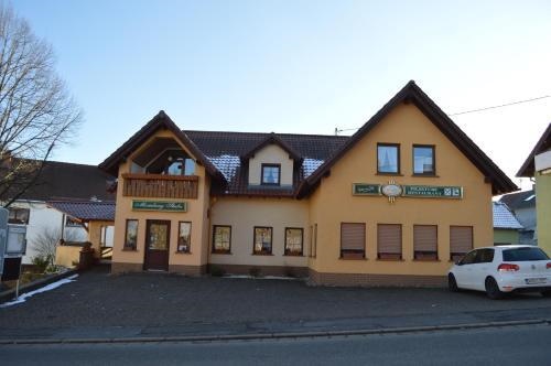 Gasthaus Und Pension Mombergstube