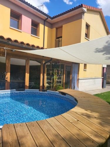 Hornillos Meeting Point