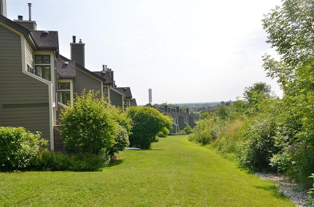 The Lodges At Blue Mountain - Chateau Ridge Condos