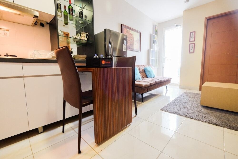 2Br Apartment At Cinere Bellevue Suites Near Shopping Mall