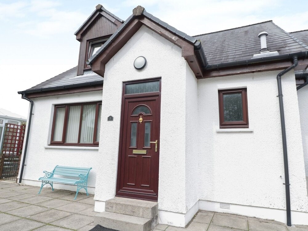 3 Angus Crescent, Ballachulish