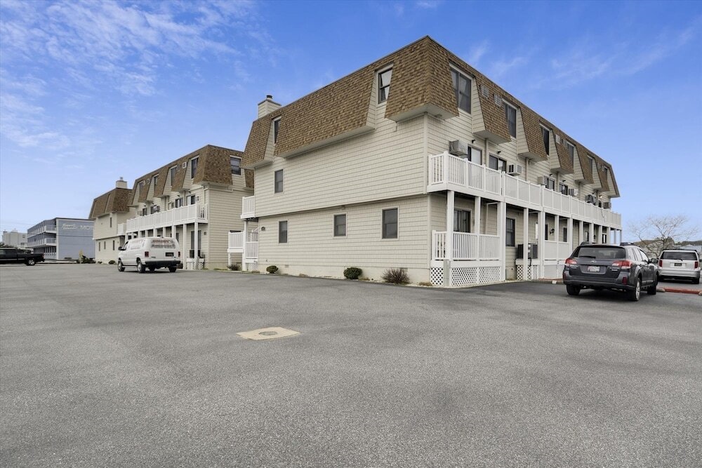 606 Coastal Hwy Unit 17 By Long & Foster