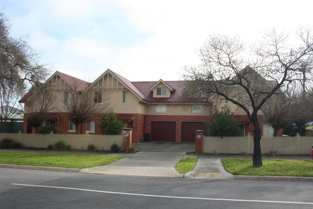 Albury Suites - Schubach Street