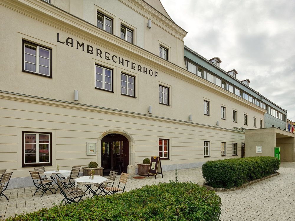 Naturparkhotel Lambrechterhof