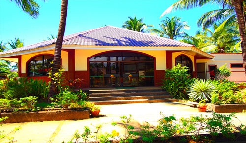 Bakasyunan Resort Zambales