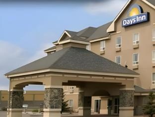 Days Inn by Wyndham Medicine Hat