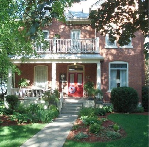 Duggan Place Heritage Inn