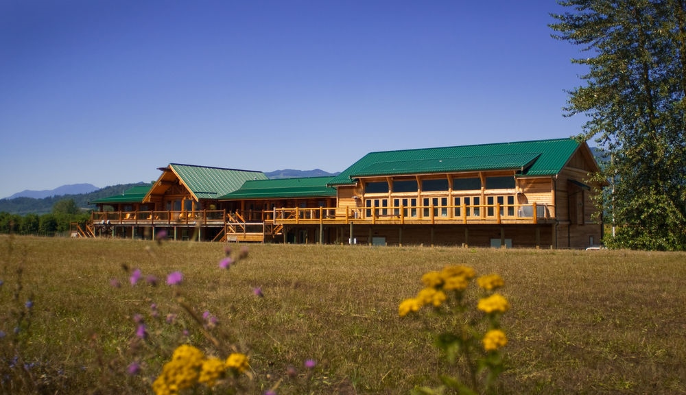 Fraser River Lodge