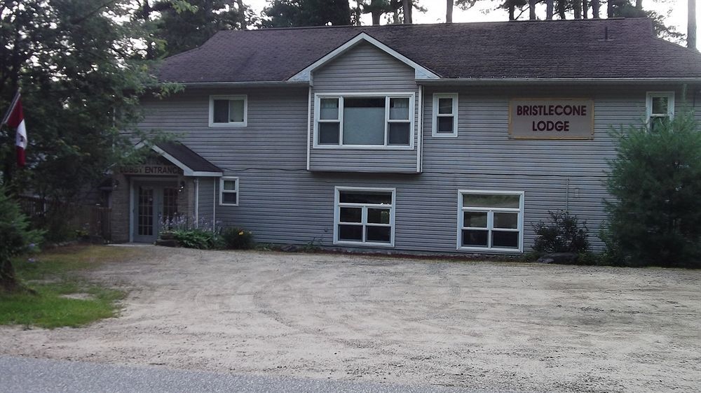 The Lake Of Bays Lodge