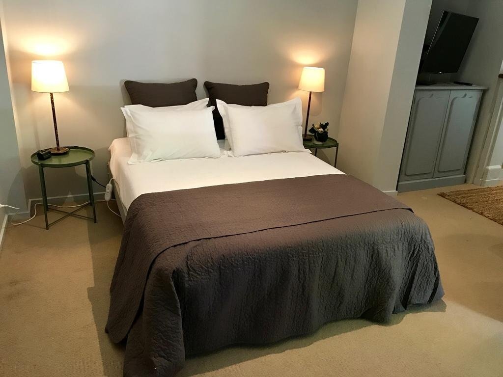 Apple Annies Bakery Cafe & Accommodation