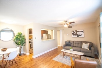 Brief Homes - The Victor 1 Bedroom Apartment #5