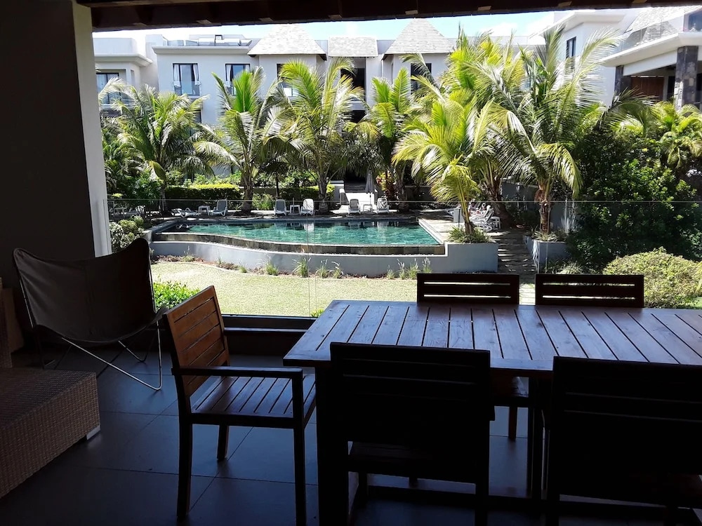 Azuri Residences By Life In Blue