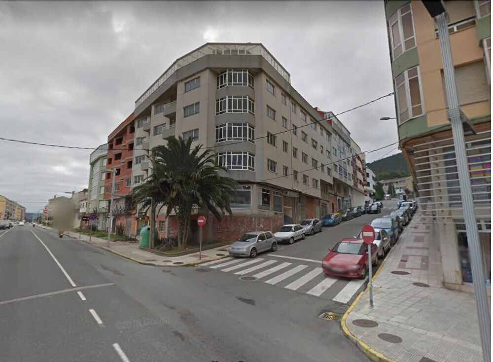 Amplio Piso Con Garaje Y Vistas Al Mar