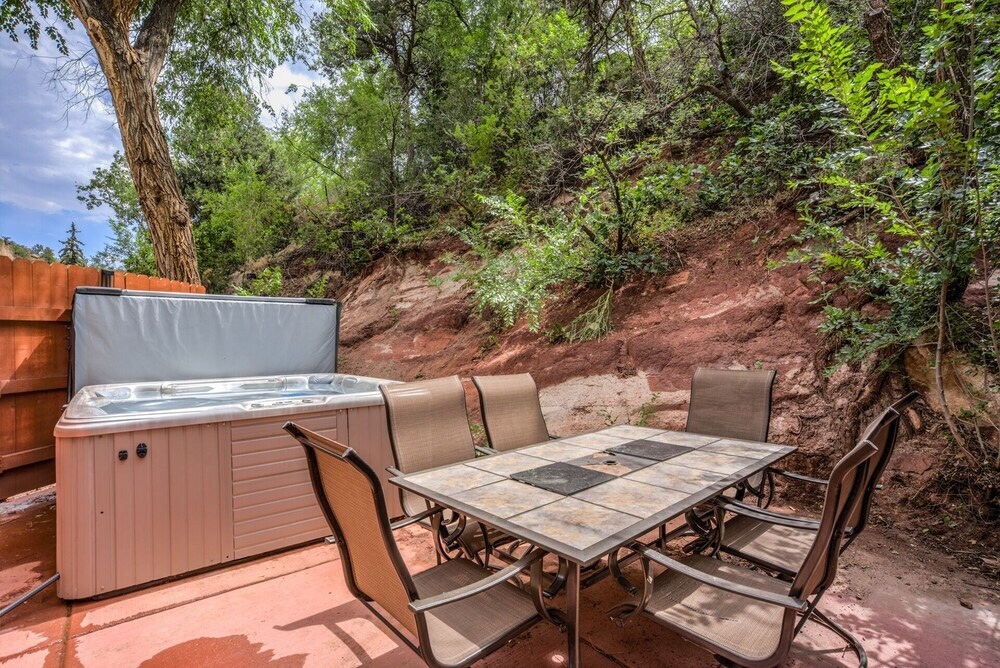 3Br Manitou Springs2min To Restaurants W/Hot Tub!