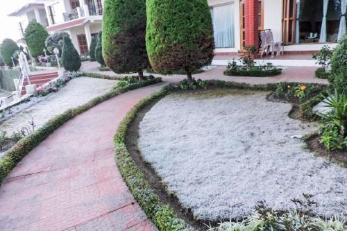 1 Br Boutique Stay In Chaukori, Pithoragarh, By Guesthouser (07A2)