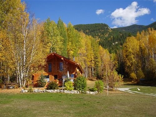 Blaeberry Mountain Lodge