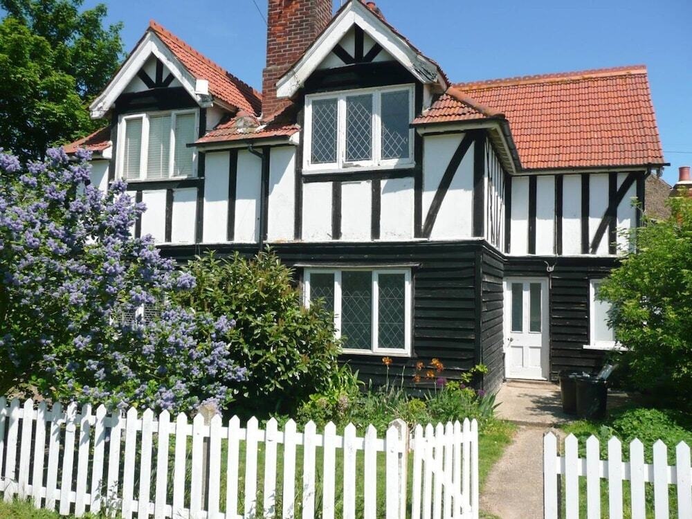 Beehive Cottage 2 Bed Home On Osea Island Essex