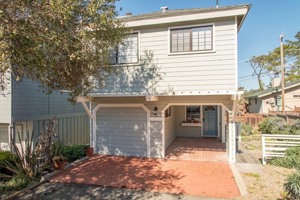 555 Cambridge St Home 2 Bedrooms 2.5 Bathrooms Home