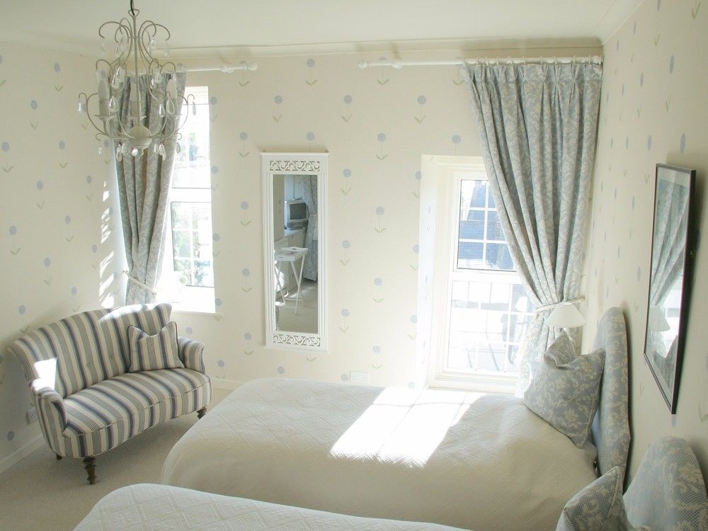 Calico House Bed & Breakfast